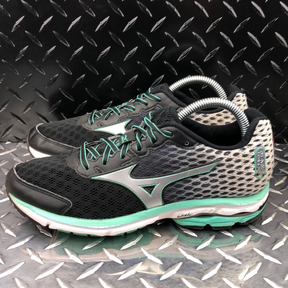 cheap mizuno wave ultima 18